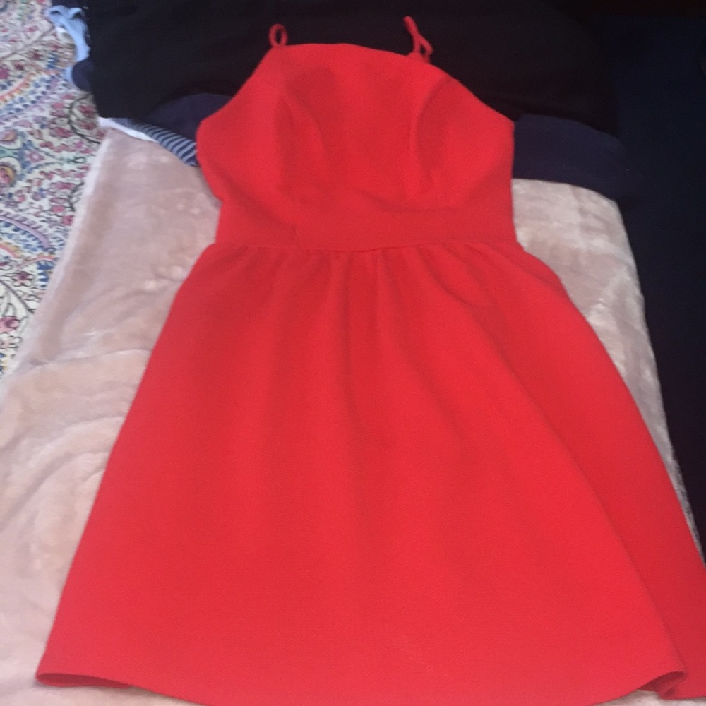 Red soprano dress size small - Picture 6 of 8
